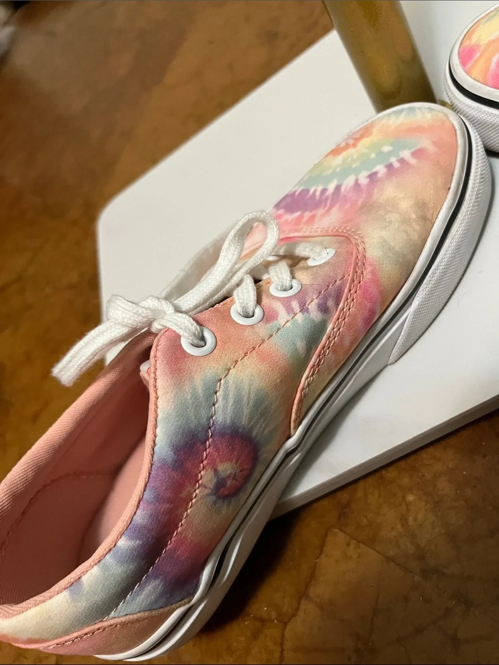 Vans Women’s Tie-Dye Pastel Lace-Up Sneakers Sz 5.0